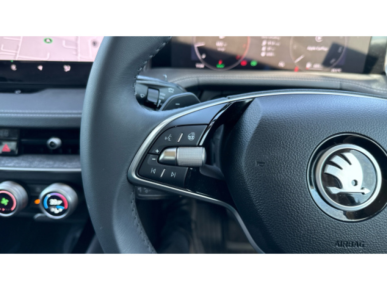 Skoda Superb 1.5 TSI e-TEC SE L 5dr DSG Petrol Hatchback